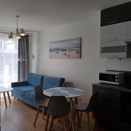 Apartament 42 -Bursztynowe Lägenhet Kołobrzeg Exteriör bild