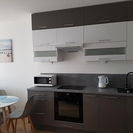 Apartament 42 -Bursztynowe Lägenhet Kołobrzeg Exteriör bild